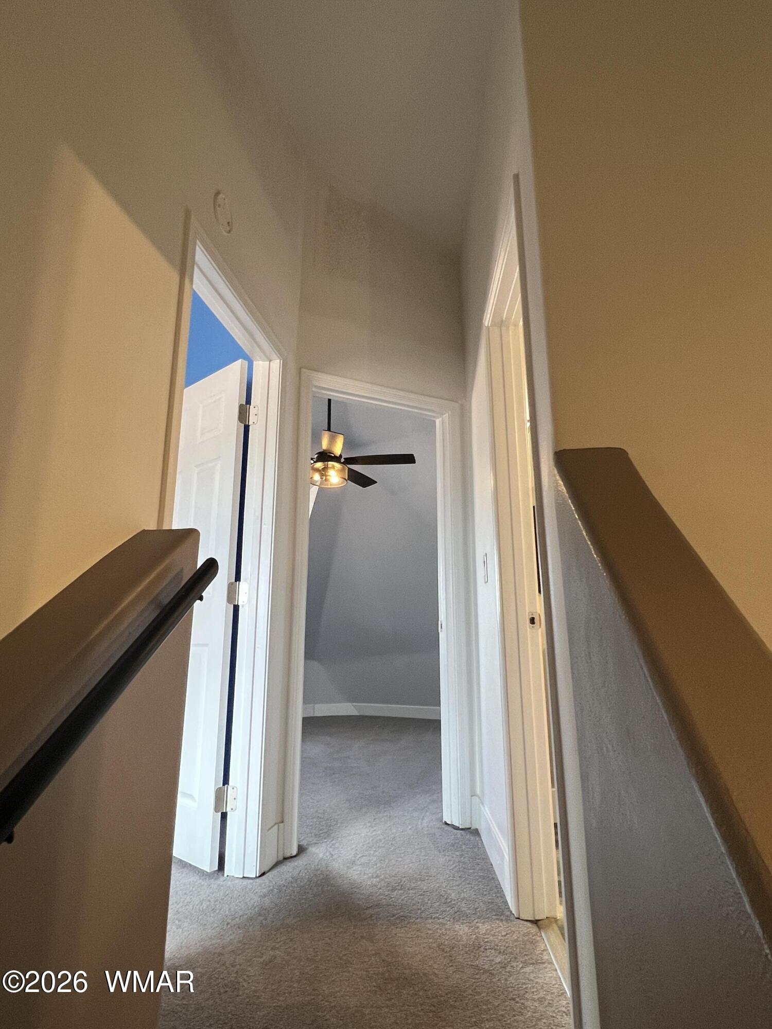 689 Old Woodruff Road Snowflake, AZ 85937 - Photo 24 of 40 Top of staircase