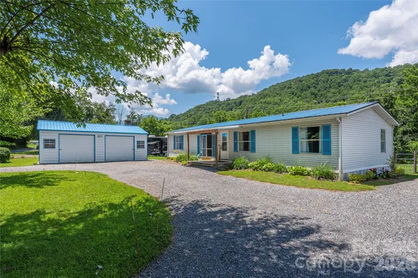 $239,500 | 1458 Old Balsam Road, Waynesville, NC 28786