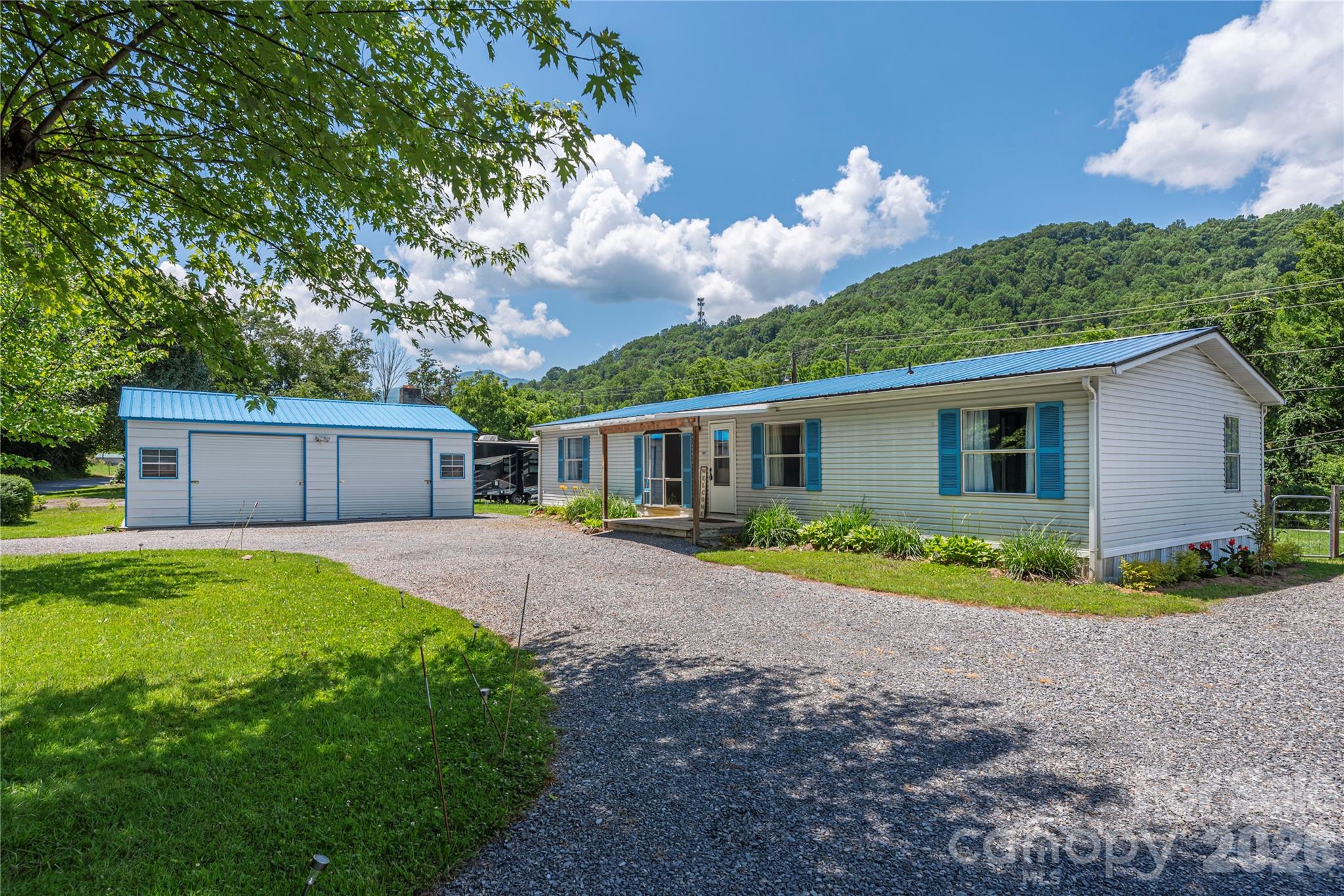1458 Old Balsam Road Waynesville, NC 28786 - Photo 1 of 26