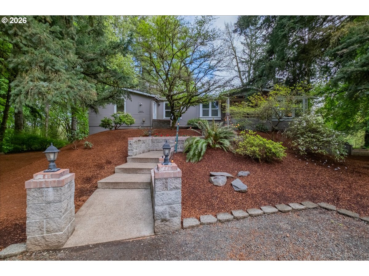 4562 Highway 20 Albany, OR 97321 - Photo 3 of 43