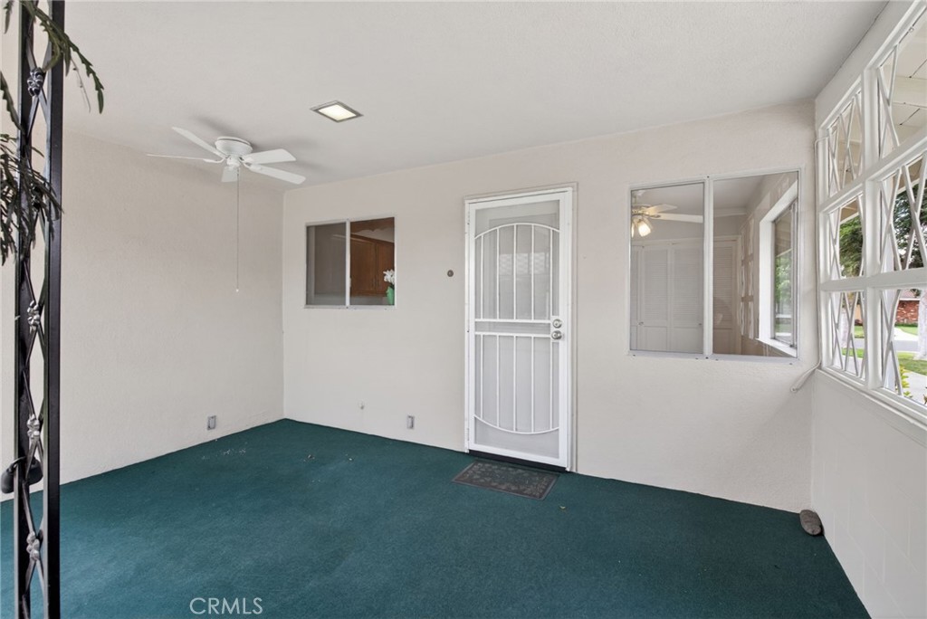 4963 Carlingford Avenue Riverside, CA 92504 - Photo 26 of 33 an empty room with windows