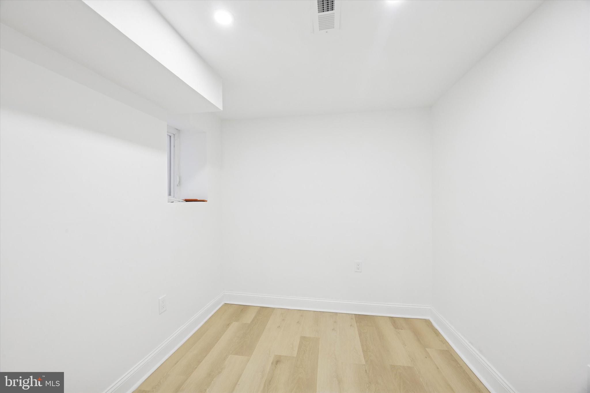 2340 McClellan Street Philadelphia, PA 19145 - Photo 12 of 23