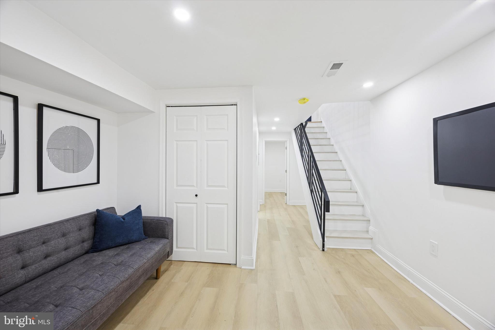 2340 McClellan Street Philadelphia, PA 19145 - Photo 15 of 23