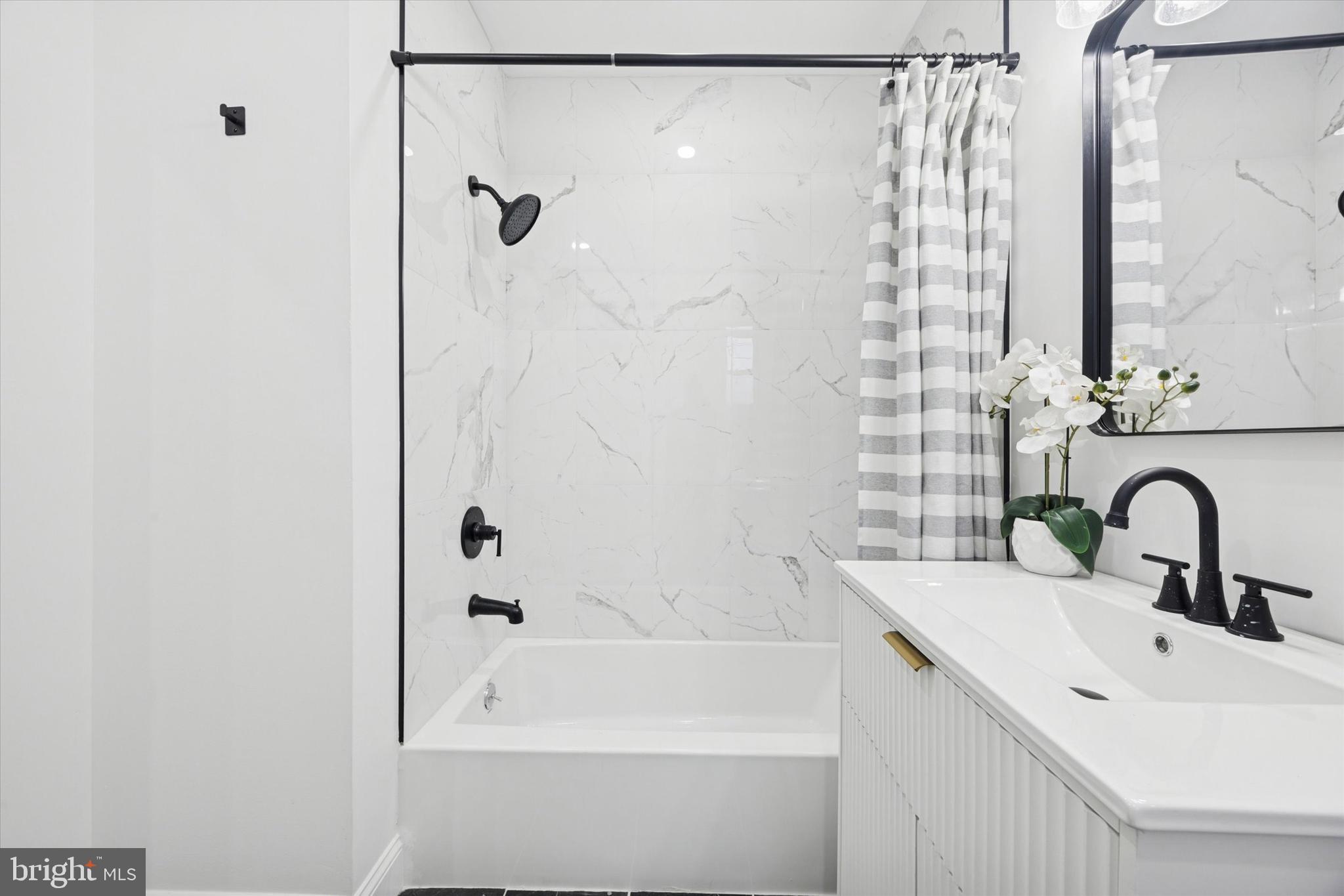 2340 McClellan Street Philadelphia, PA 19145 - Photo 17 of 23