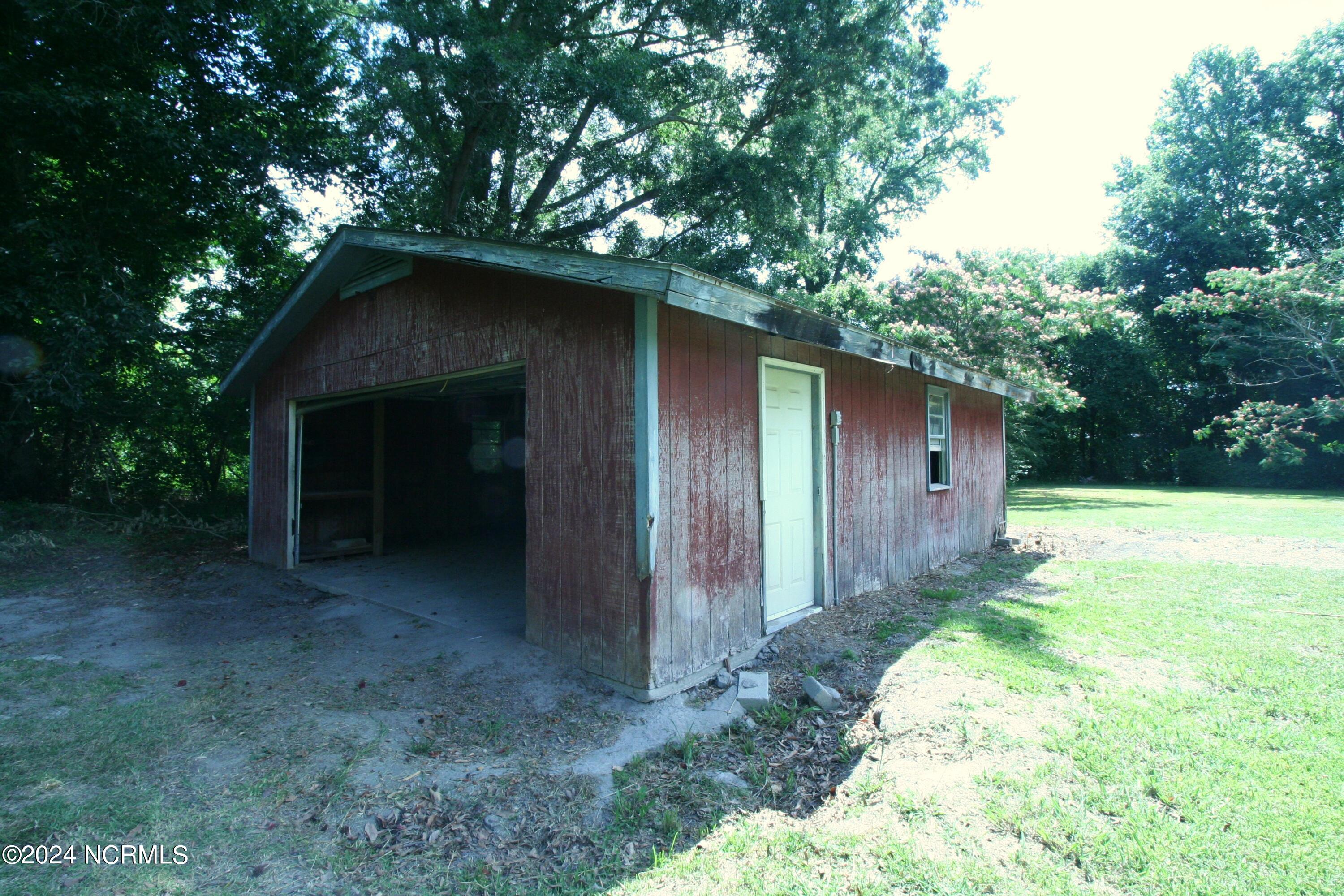 731 Newland Road Roper, NC 27970 - Photo 13 of 21 Large Outbuilding