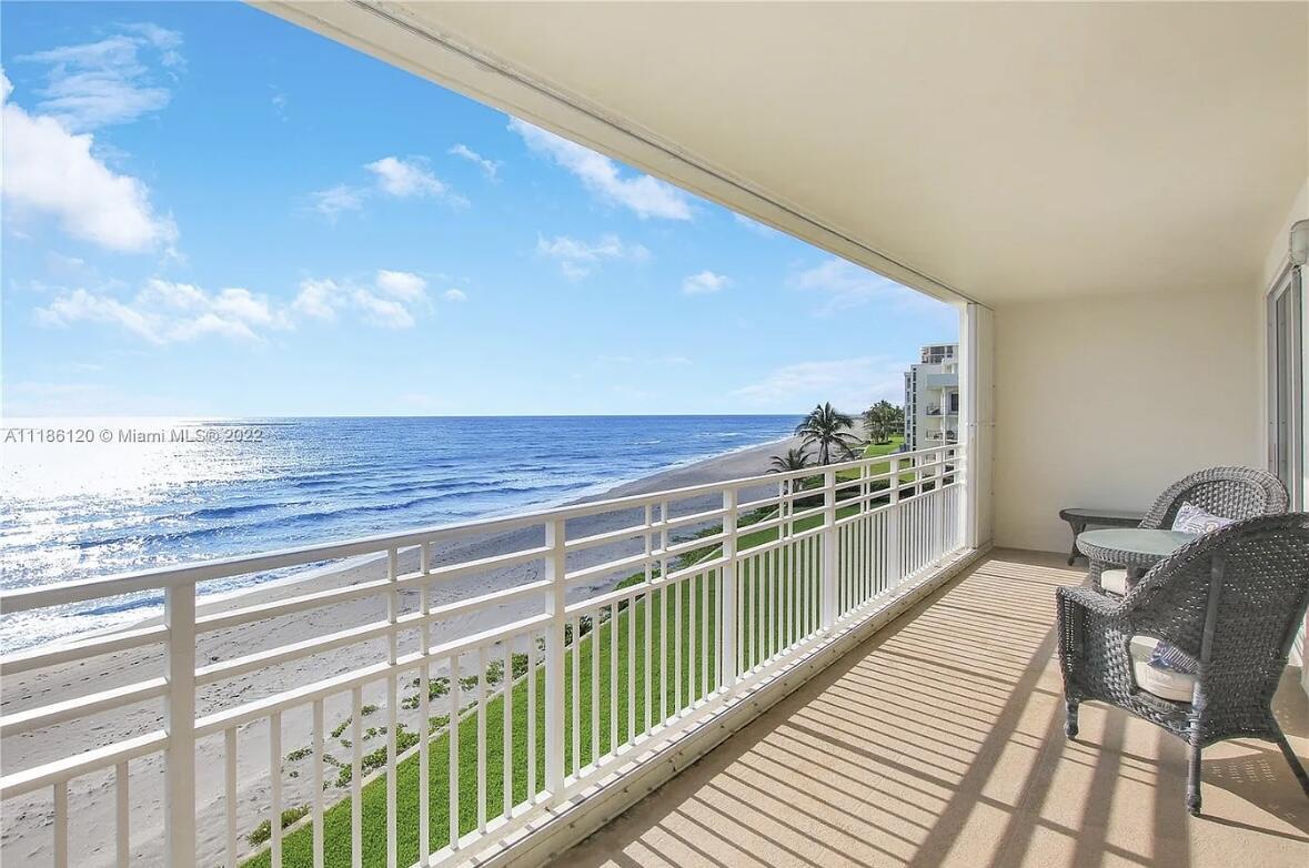 350 South Beach Road, Unit 401 Tequesta, FL 33469 - Photo 2 of 45 IMG_4879