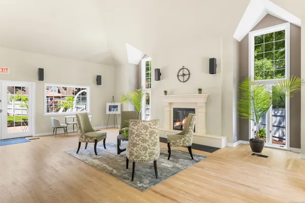 $2,400 | 2124 Old Pond Lane, Unit 2124, Norwich, CT 06360