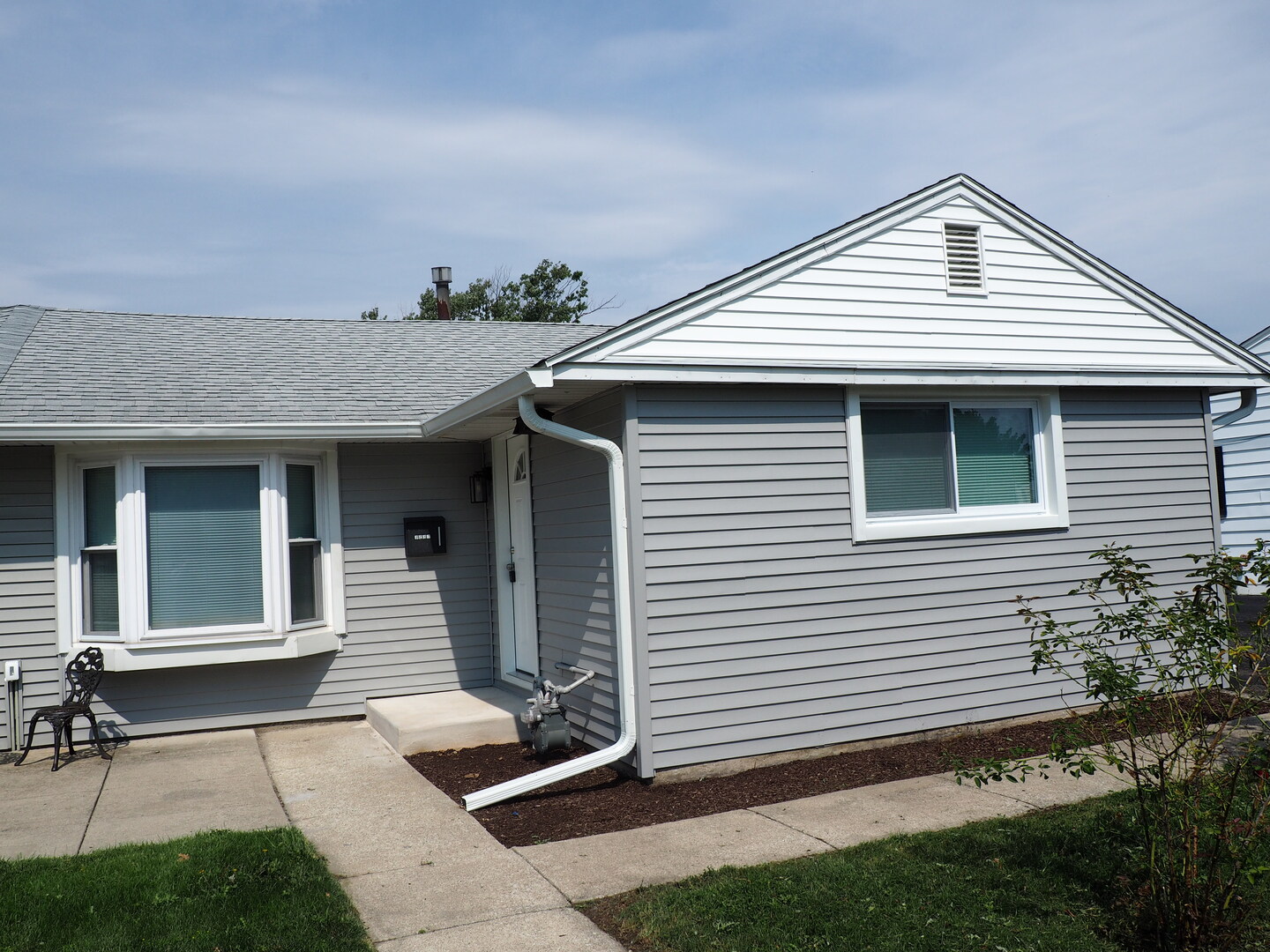 8808 South Corcoran Road Hometown, IL 60456 - Photo 1 of 19 Gallery Image 1
