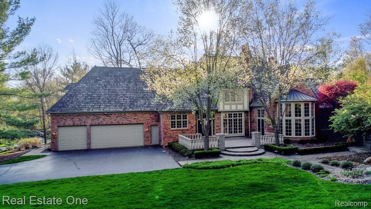 7647 Devins Ridge Clarkston, MI 48348 - Photo 14 of 62 DJI_0407.jpg