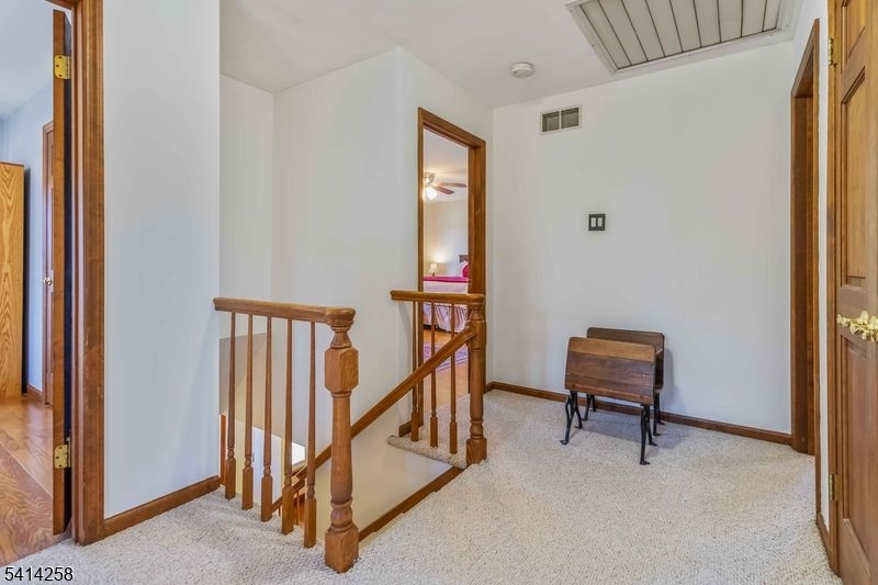 237 Tabor Road Morris Plains, NJ 07950 - Photo 17 of 39