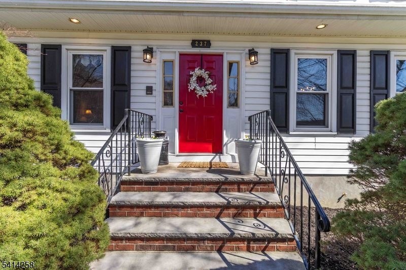 237 Tabor Road Morris Plains, NJ 07950 - Photo 31 of 39