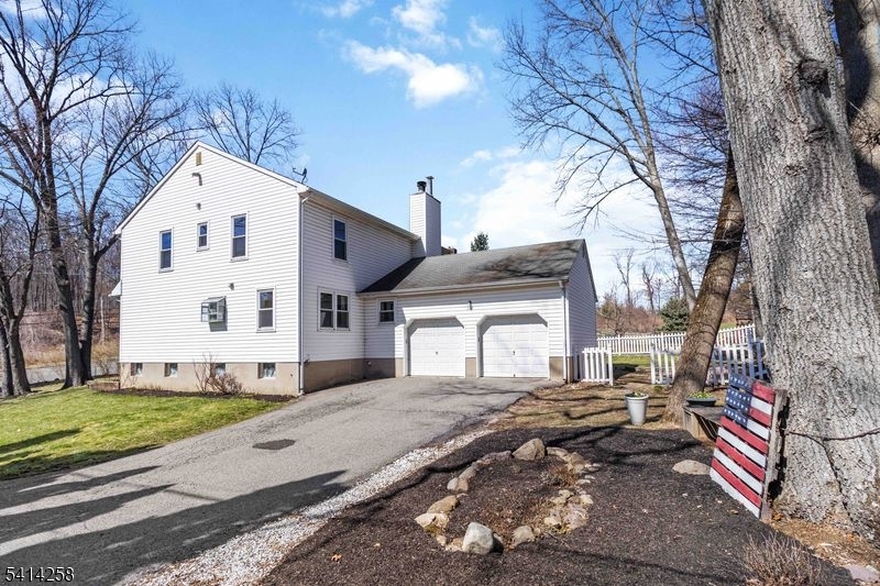 237 Tabor Road Morris Plains, NJ 07950 - Photo 4 of 39