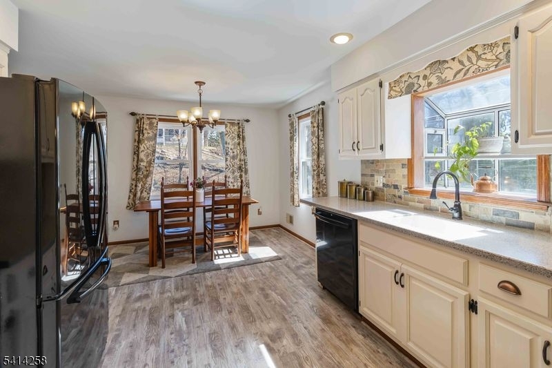 237 Tabor Road Morris Plains, NJ 07950 - Photo 8 of 39