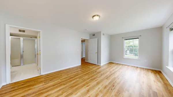 $2,250 | 2718 South Knightsbridge Circle, Ann Arbor, MI 48105