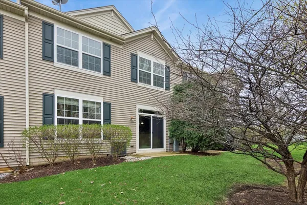 $320,000 | 9965 Cummings Street, Huntley, IL 60142