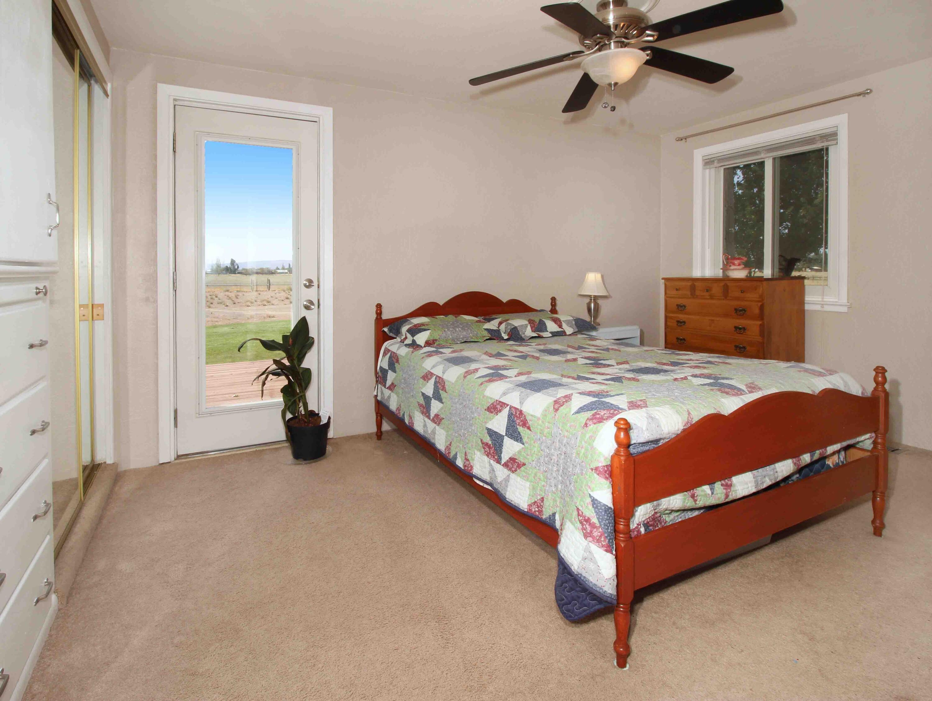 62939 Johnson Ranch Road Bend, OR 97701 - Photo 18 of 27 18