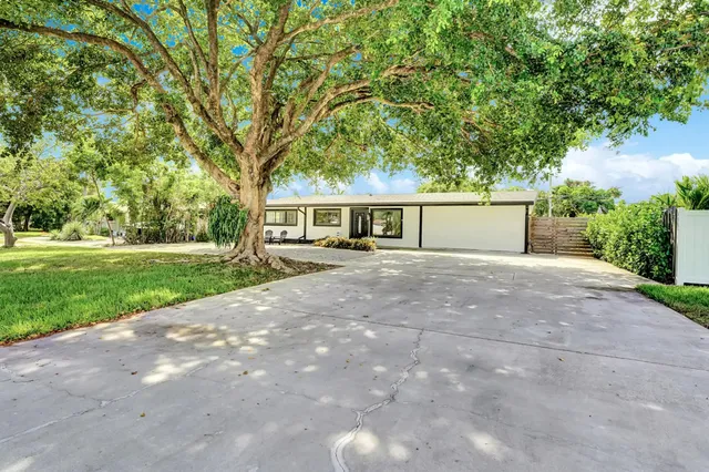 $750,000 | 4682 Northwest 3rd Avenue, Boca Raton, FL 33431