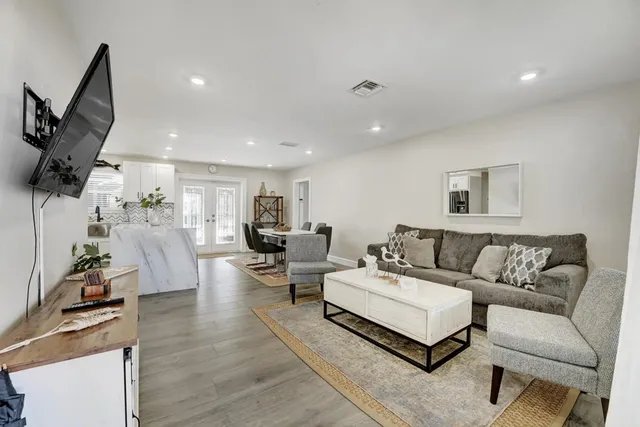 $750,000 | 4682 Northwest 3rd Avenue, Boca Raton, FL 33431