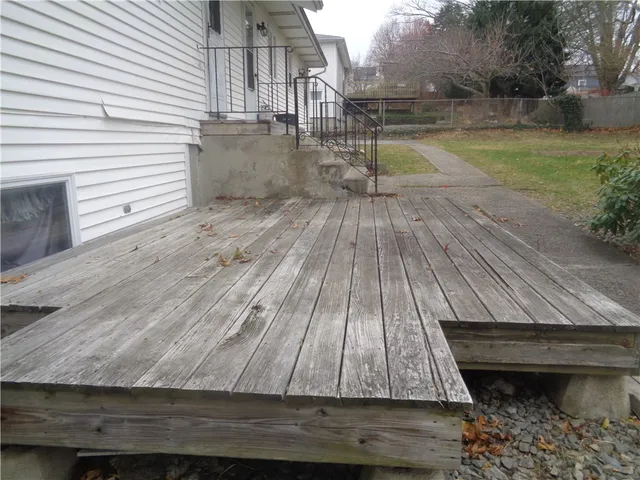 $629,900 | 140 Lawrence Street, Cranston, RI 02920