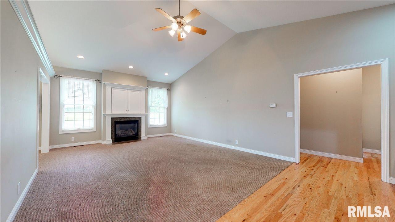 5121 South Cameron Lane Mapleton, IL 61547 - Photo 4 of 34