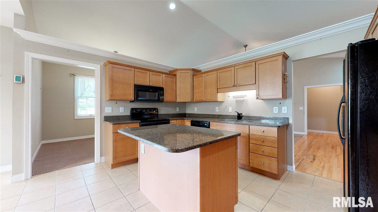5121 South Cameron Lane Mapleton, IL 61547 - Photo 6 of 34