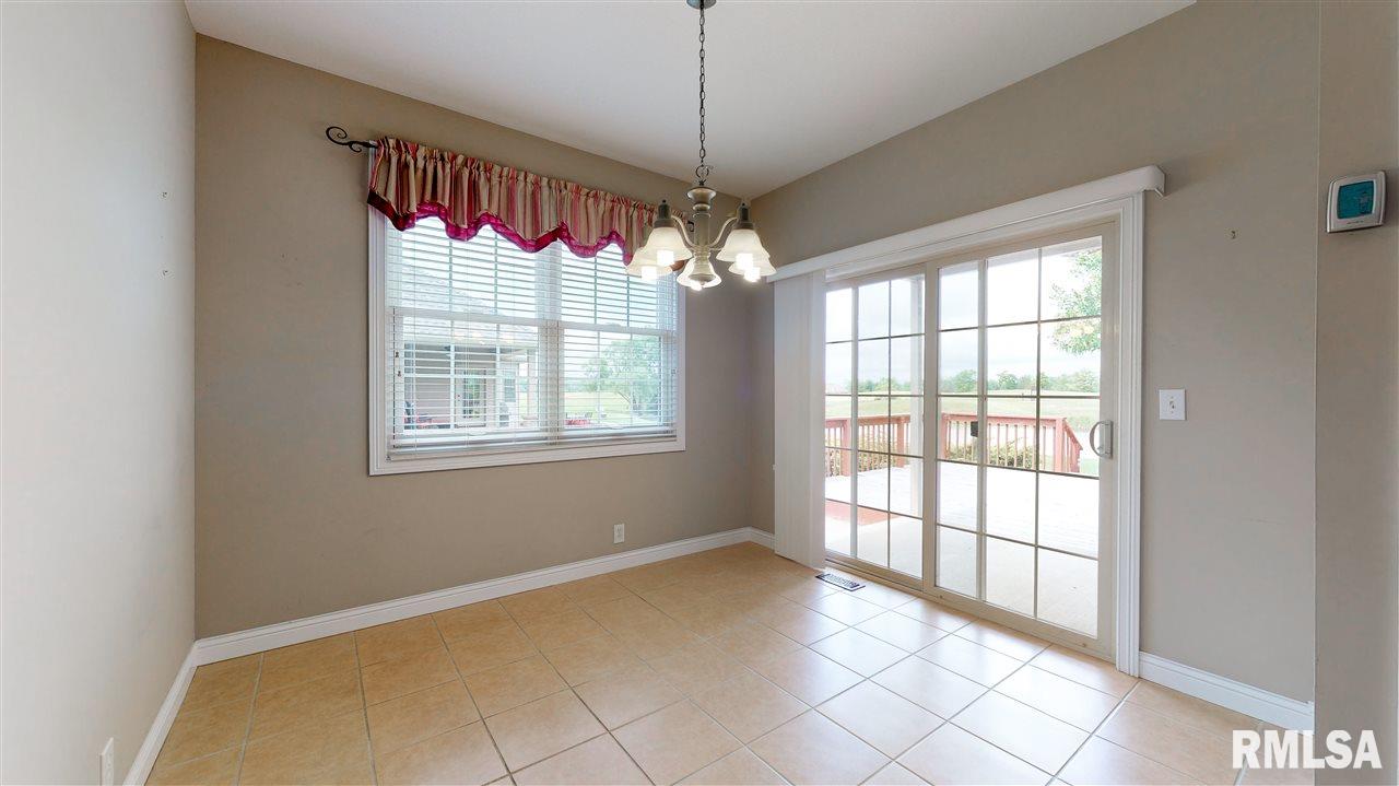 5121 South Cameron Lane Mapleton, IL 61547 - Photo 9 of 34