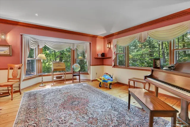 $785,000 | 200 North Farm Road, Middlebury, CT 06762