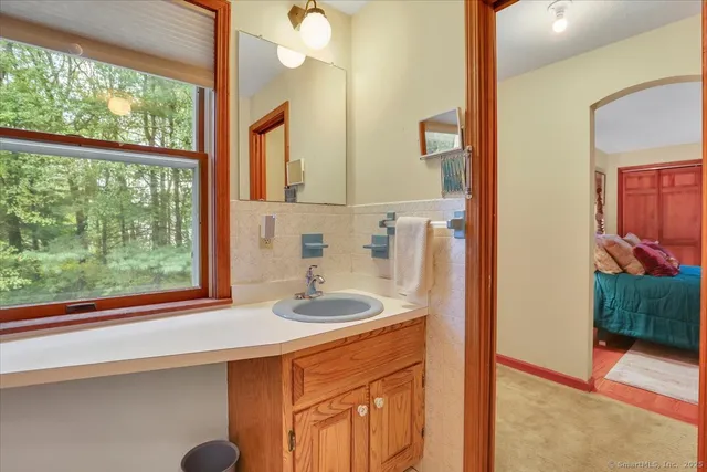 $785,000 | 200 North Farm Road, Middlebury, CT 06762