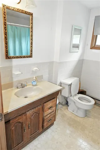 $2,000 | 69 Longview Drive, Narragansett, RI 02882