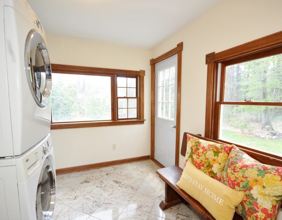 102 Rowley Hill Road Sterling, MA 01564 - Photo 16 of 34 Gallery Image 16