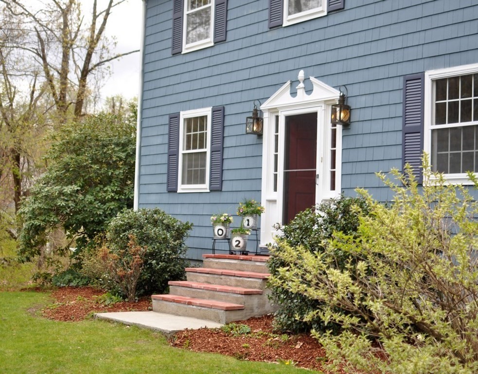 102 Rowley Hill Road Sterling, MA 01564 - Photo 3 of 34 Gallery Image 3