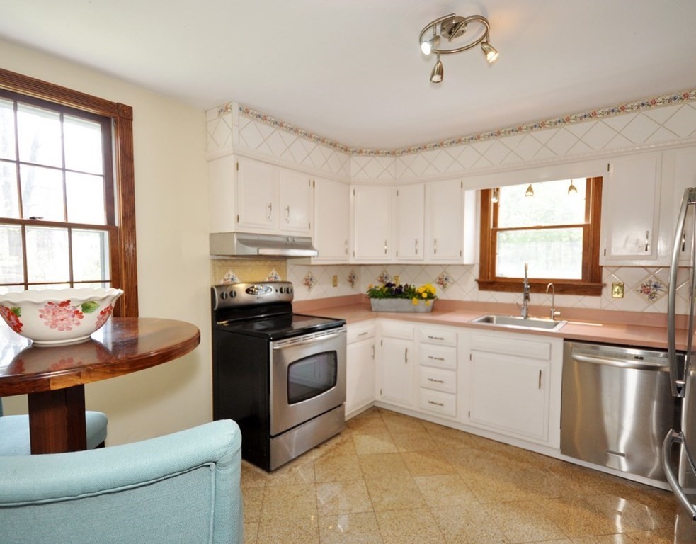 102 Rowley Hill Road Sterling, MA 01564 - Photo 10 of 34 Gallery Image 10