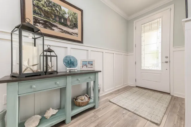 a view of a entryway