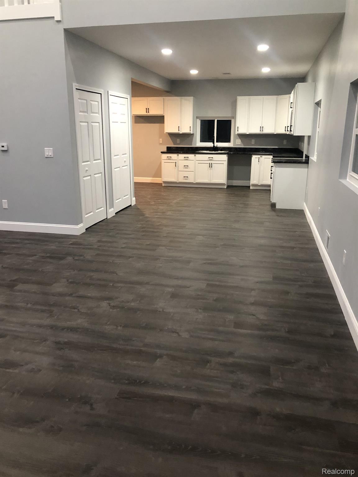 26350 King Road Romulus, MI 48174 - Photo 11 of 32 Gallery Image 11