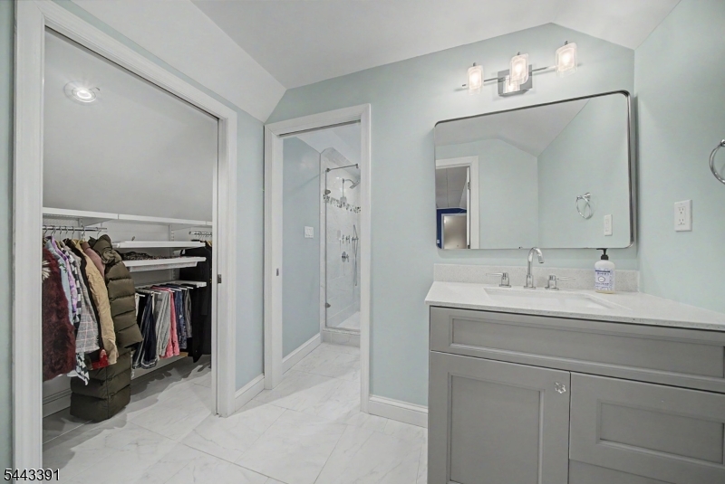 6 Coventry Road Livingston, NJ 07039 - Photo 23 of 37