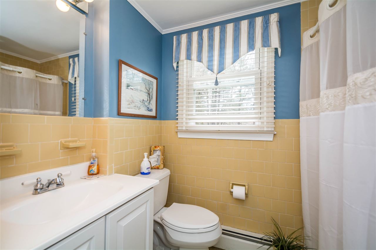 12 Forest Street Windham, NH 03087 - Photo 7 of 27 Gallery Image 7
