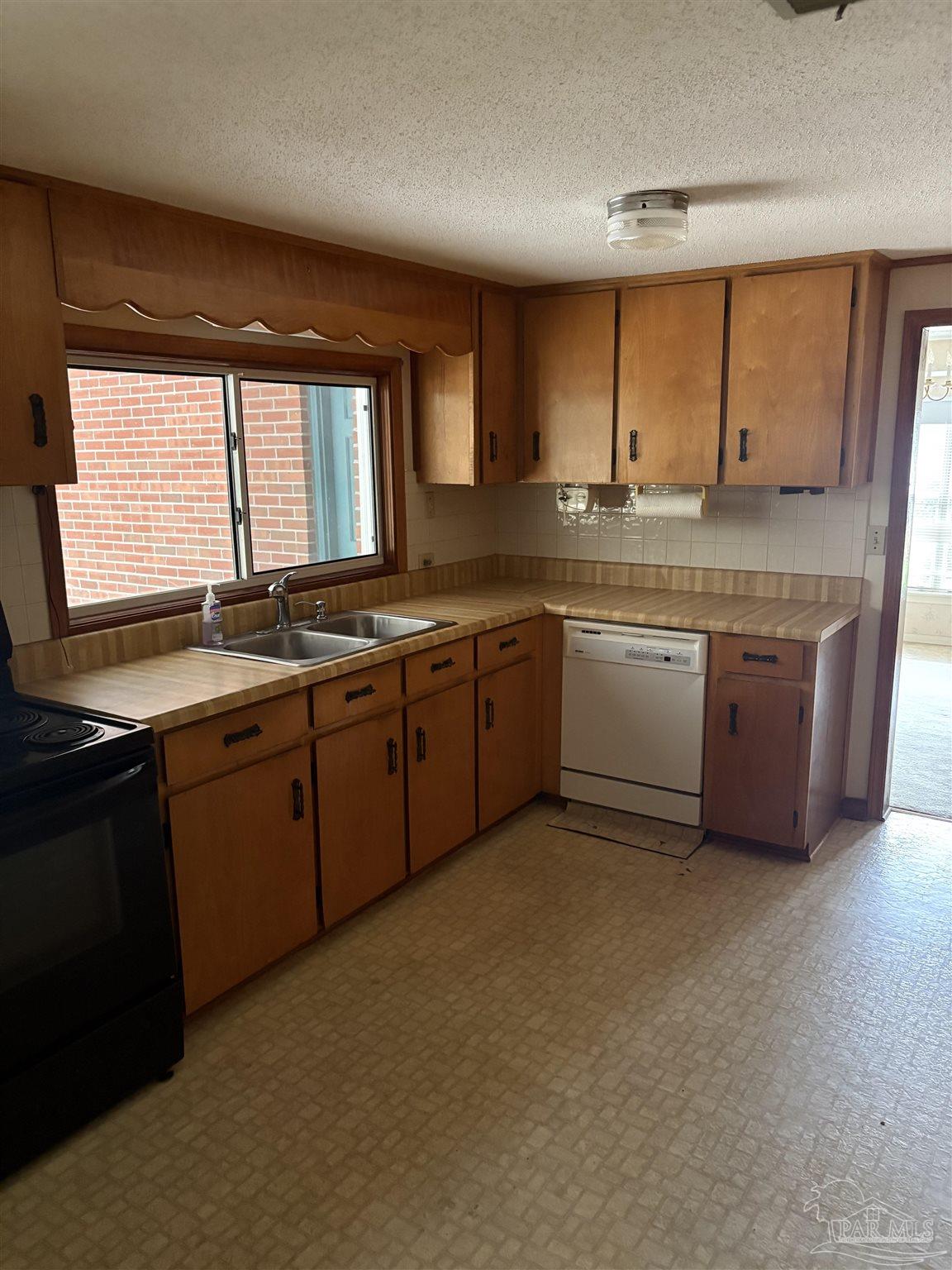 5246 Old River Road Baker, FL 32531 - Photo 20 of 46