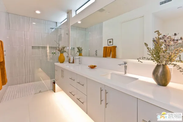 $6,800 | 222 Vista Terrace, Palm Springs, CA 92262