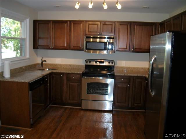 5002 Clayton Road Henrico, VA 23231 - Photo 2 of 8 Kitchen