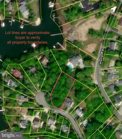 a view of a tennis court