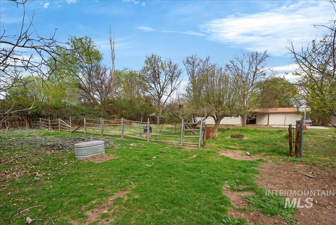 10035 W Lane Boise, ID 83709 - Photo 28 of 32 View of yard with a gate