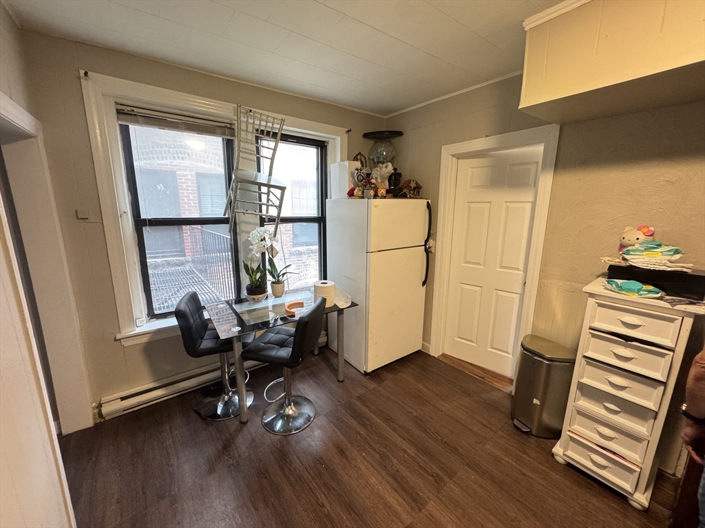 205 Endicott Street, Unit 2 Boston, MA 02113 - Photo 7 of 10