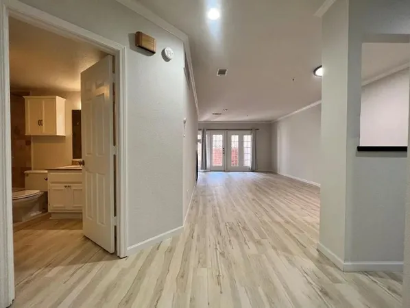 $2,600 | 4510 Druid Lane, Unit 104, Dallas, TX 75205