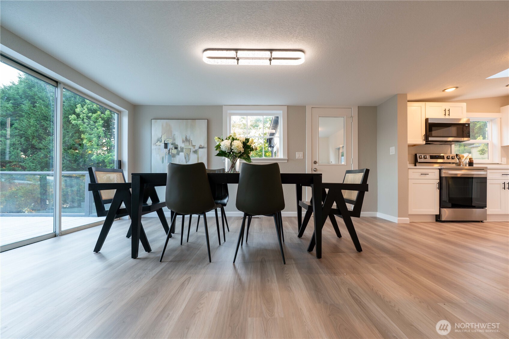 15210 Gibralter Road Anacortes, WA 98221 - Photo 5 of 25 Gallery Image 5