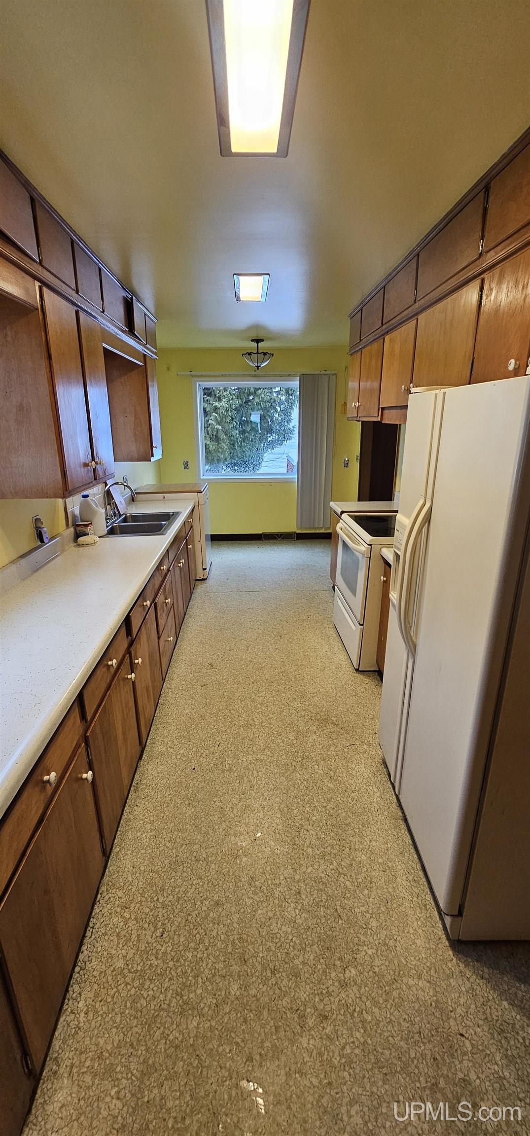 15537 Pequaming Road Lanse, MI 49946 - Photo 18 of 41 Gallery Image 18