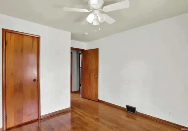 $2,900 | 905 South Henderson Street, Bloomington, IN 47401