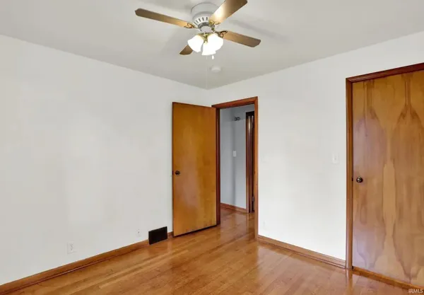 $2,900 | 905 South Henderson Street, Bloomington, IN 47401