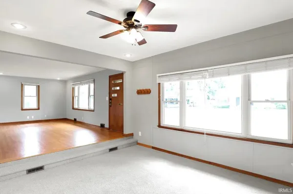 $2,900 | 905 South Henderson Street, Bloomington, IN 47401