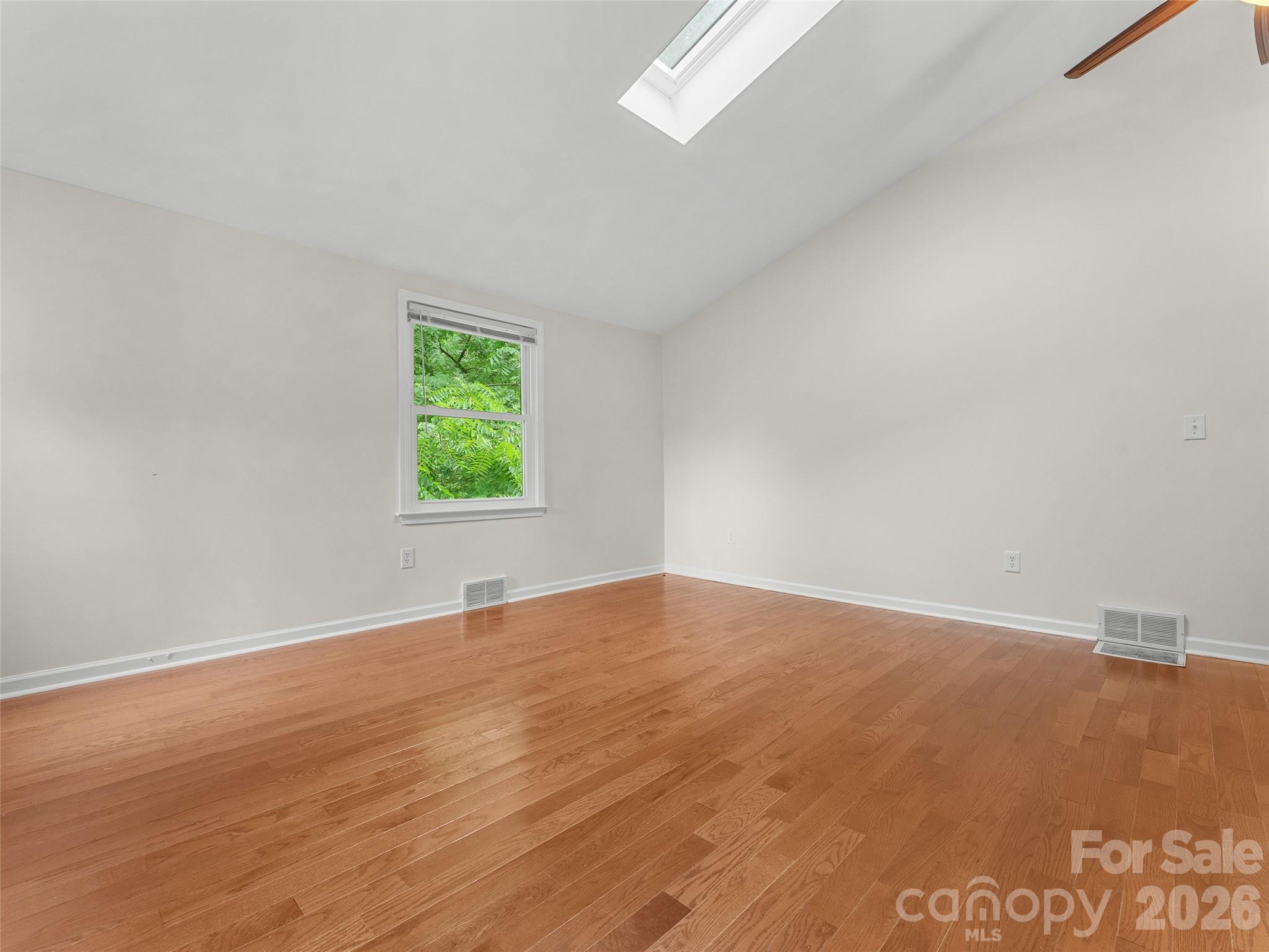 1705 Willow Road Hendersonville, NC 28739 - Photo 7 of 30