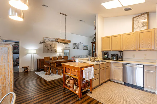 $449,999 | 316 Hammocks Trail, Greenacres, FL 33413